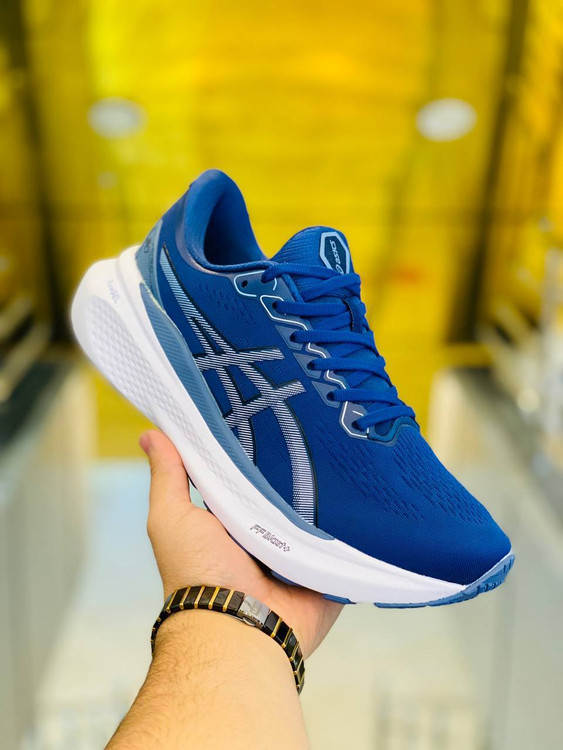 Asics gel kayano30 made in Vietnam
