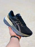 Asics gel kayano 30 made in Vietnam