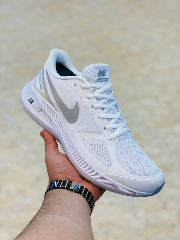 Nike guide10 made in Vietnam