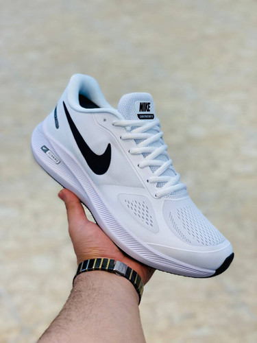 Nike guide10 made in Vietnam