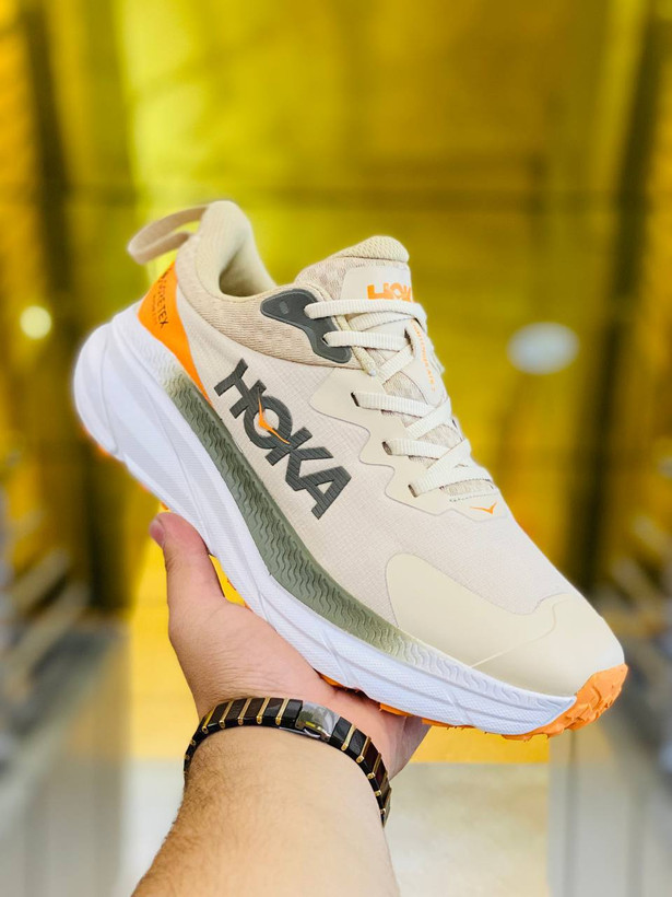 Hoka one one bondi7 made in Vietnam