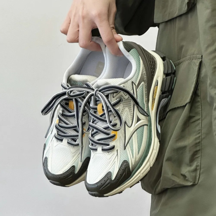 mizuno halo mix made in Vietnam