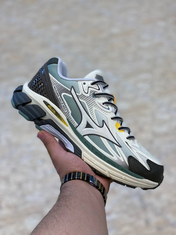 mizuno halo mix made in Vietnam