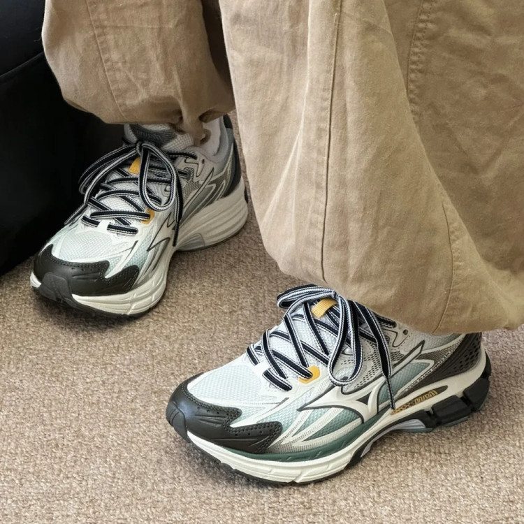 mizuno halo mix made in Vietnam