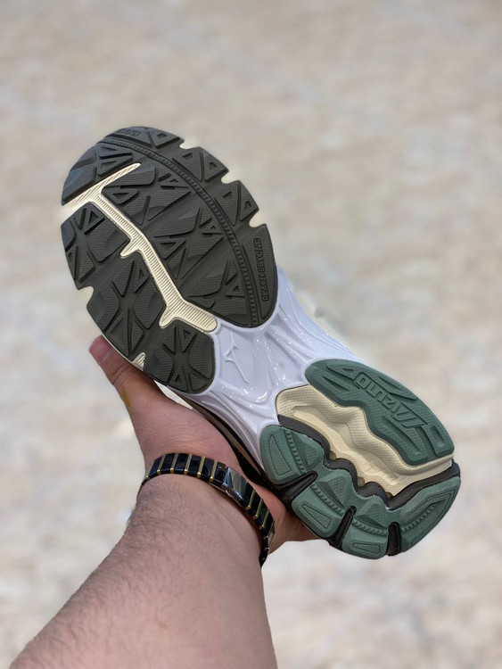 mizuno halo mix made in Vietnam