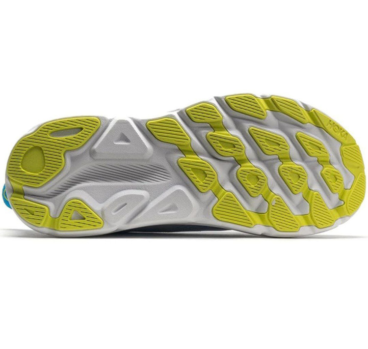 Hoka Clifton 9 made in Vietnam
