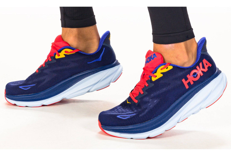 Hoka Clifton 9 made in Vietnam