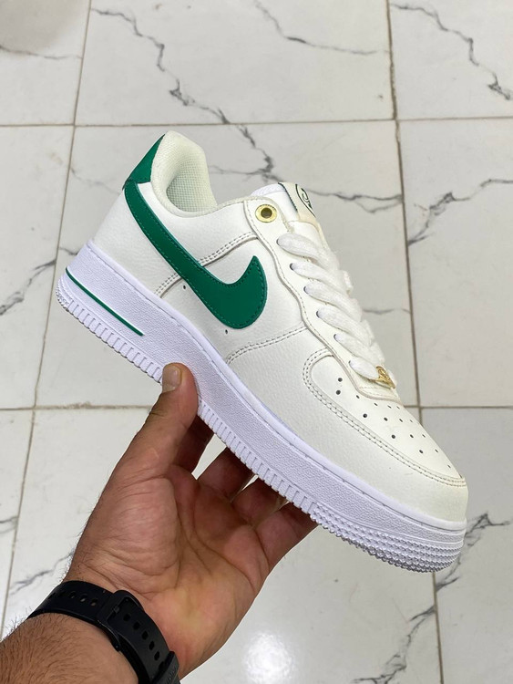 Nike Air Force 1 made in Vietnam