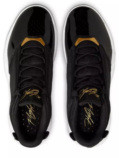 air jordan max aura 4 made in Vietnam