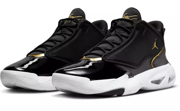 air jordan max aura 4 made in Vietnam