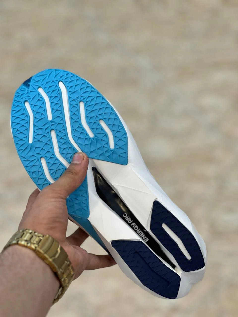 New Balance FuelCell SuperComp Trainer V3 made in Vietnam