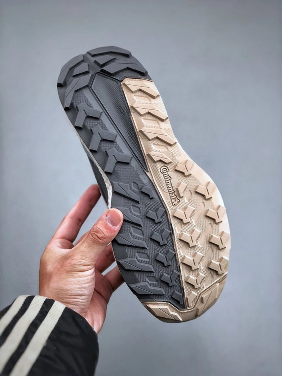 Adidas Terrex Free Hiker 2 made in Vietnam