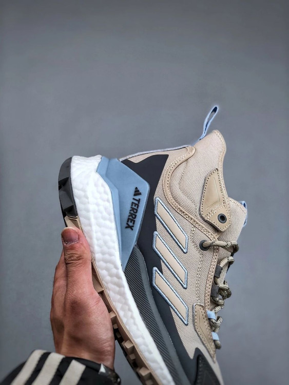 Adidas Terrex Free Hiker 2 made in Vietnam