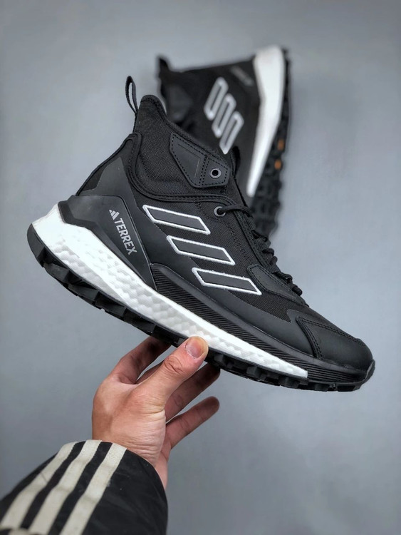 Adidas Terrex Free Hiker 2 made in Vietnam