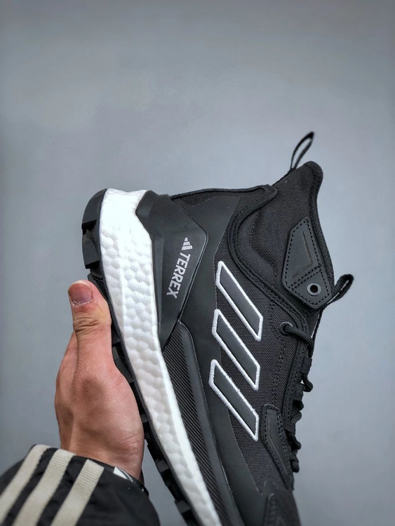 Adidas Terrex Free Hiker 2 made in Vietnam