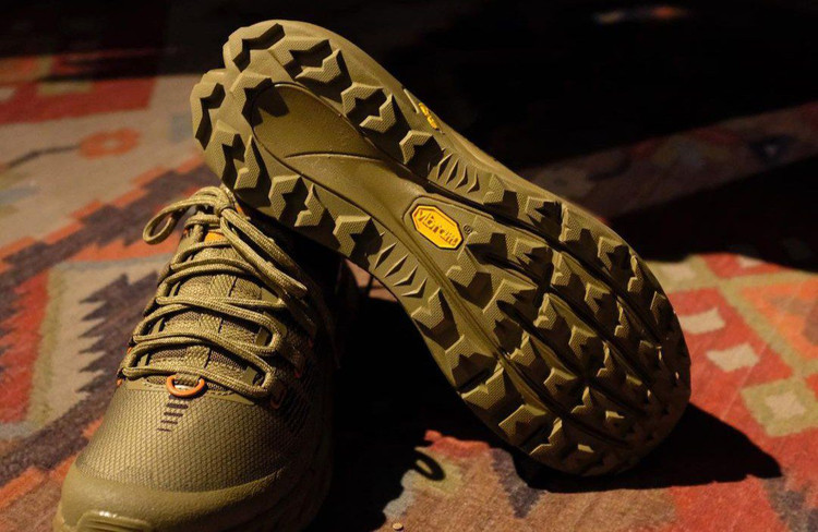 Merrell Agility Peak 4 made in Vietnam