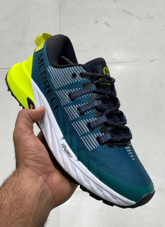 Merrell Agility Peak 4 made in Vietnam