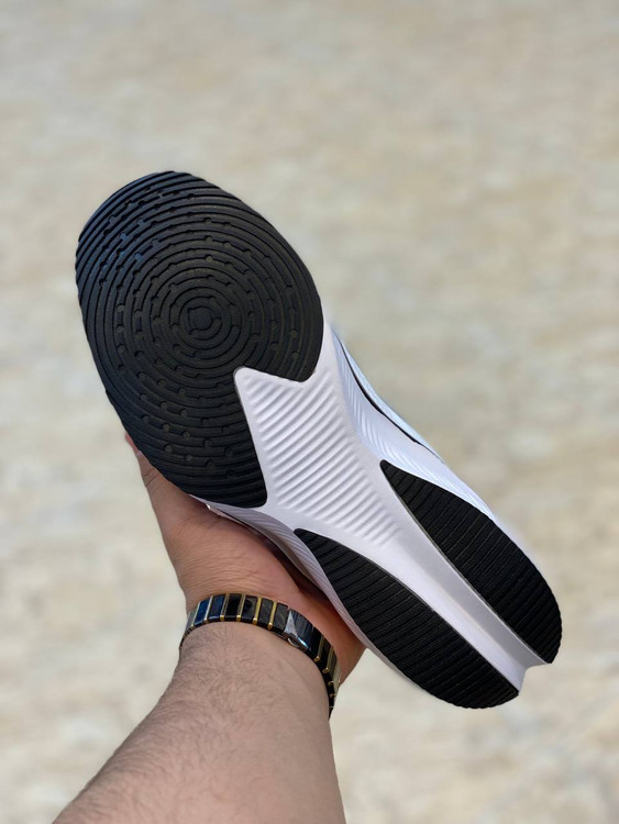 Nike Zoom made in Vietnam