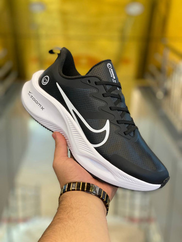 Nike Zoom made in Vietnam