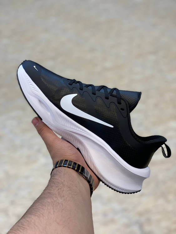 Nike Zoom made in Vietnam