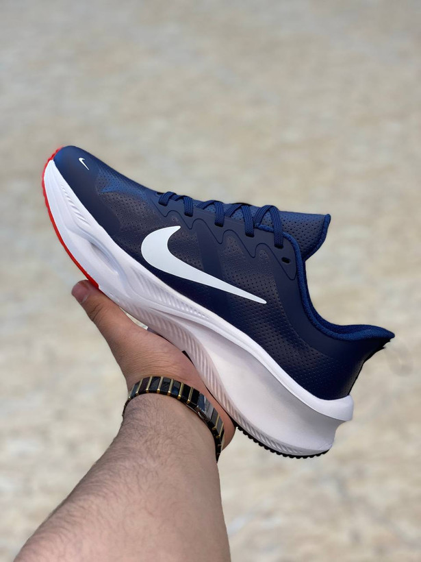 Nike Zoom made in Vietnam