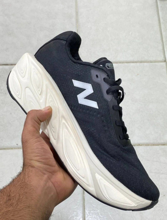 New Balance Fresh Foam X More v5 made in Vietnam