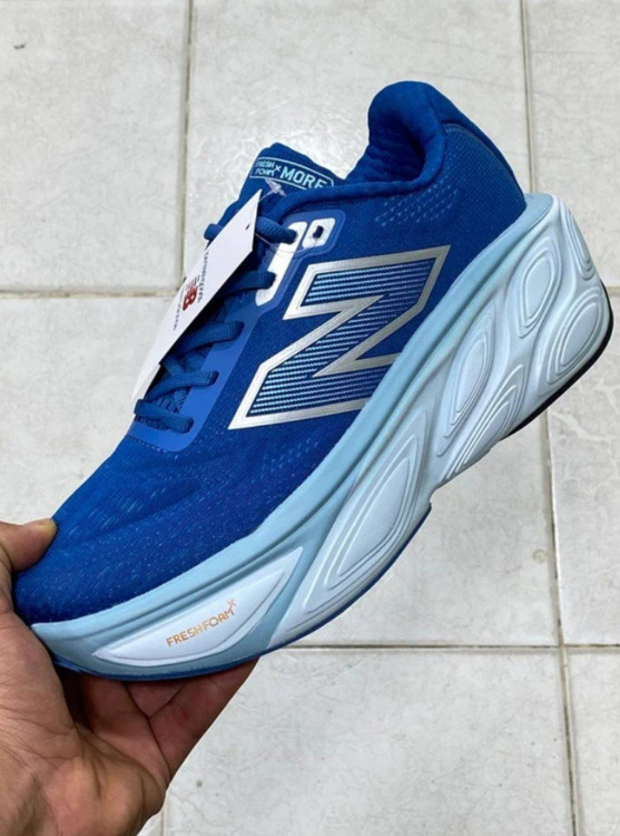 New Balance Fresh Foam X More v5 made in Vietnam