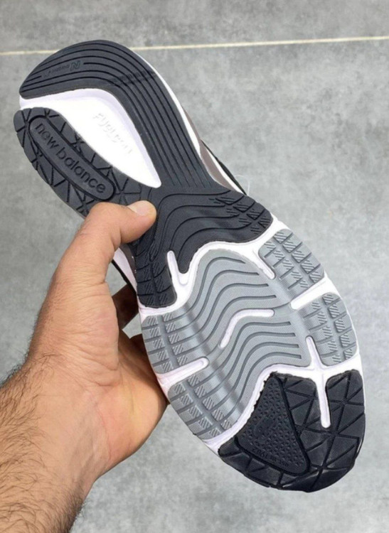 Newbslance 990 v6 made in Vietnam