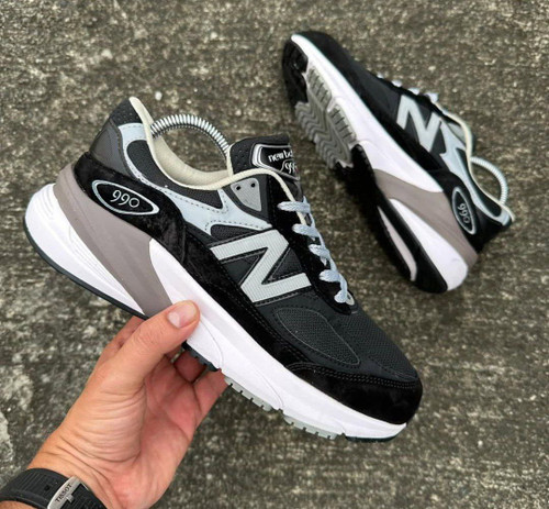 Newbslance 990 v6 made in Vietnam