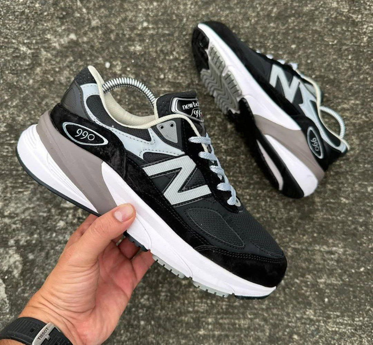 Newbslance 990 v6 made in Vietnam