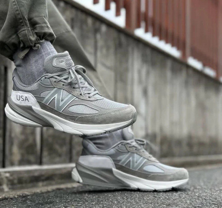 Newbslance 990 v6 made in Vietnam