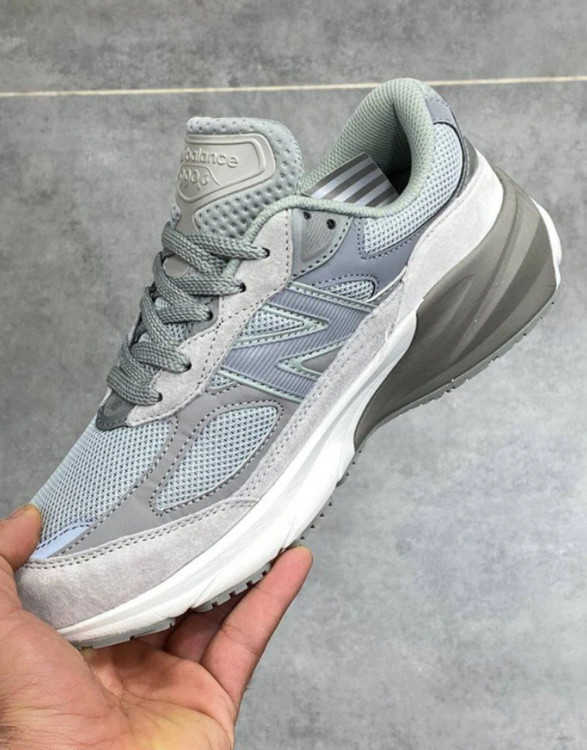 Newbslance 990 v6 made in Vietnam