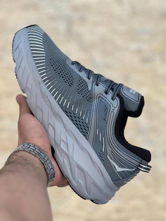 Hoka One One Bondi 7 made in Vietnam