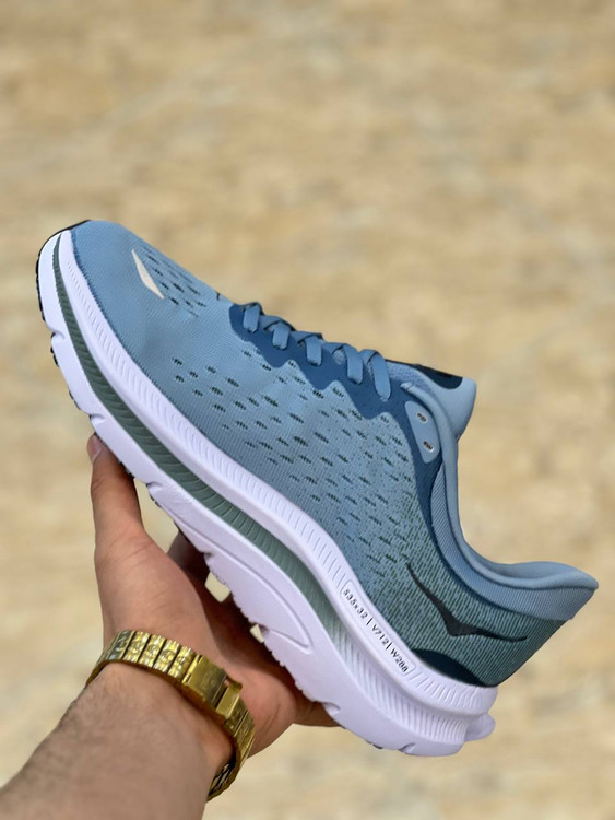 Hoka One One Kawana made in Vietnam