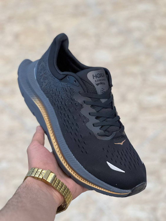 Hoka One One Kawana made in Vietnam