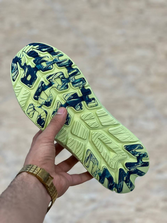 Hoka One One Kawana made in Vietnam