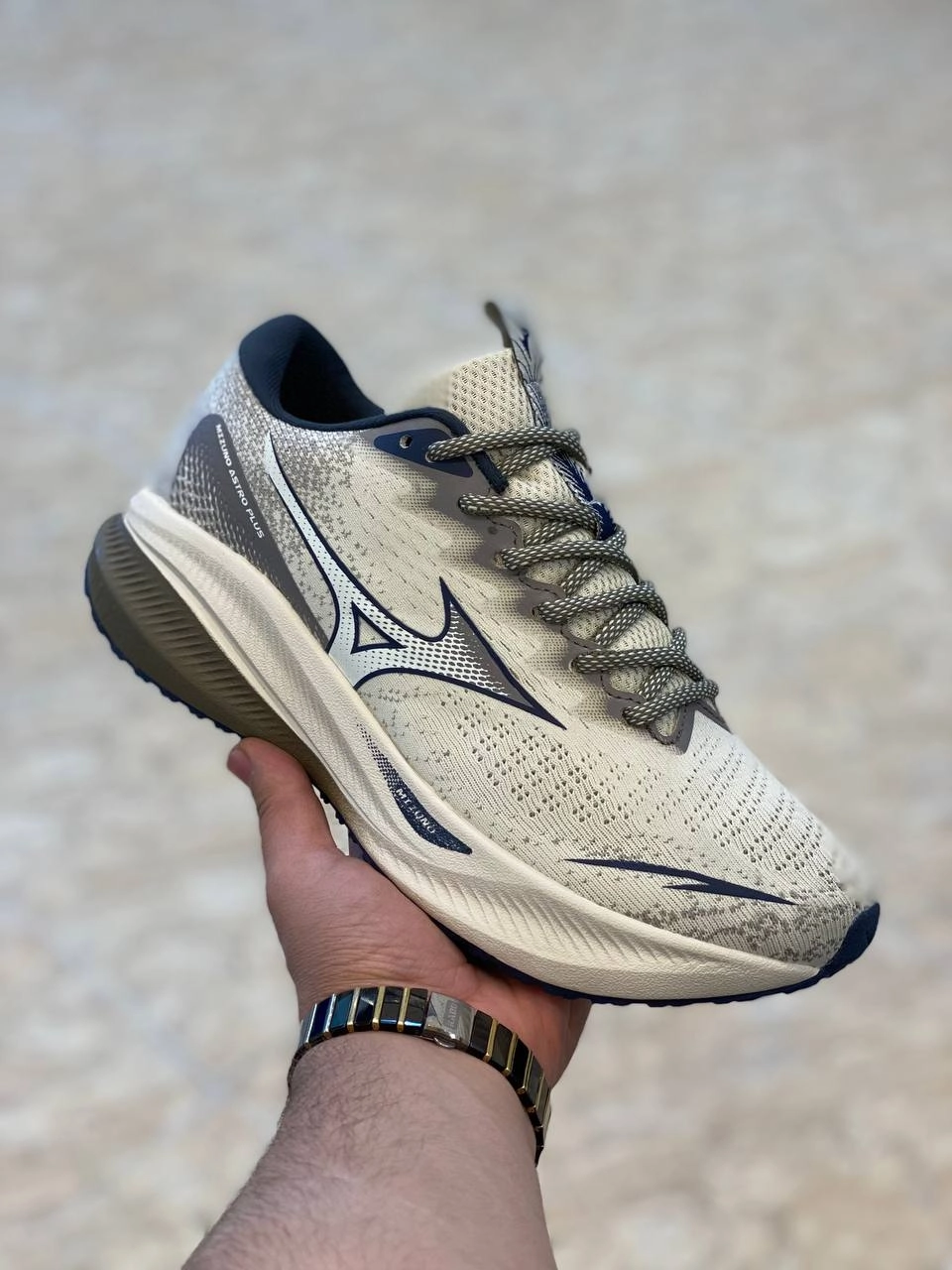 کتونی میزانو مدل Astro Plus ساخت ویتنام