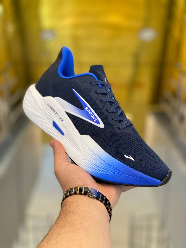 Brooks Hyperion Max 2 made in Vietnam