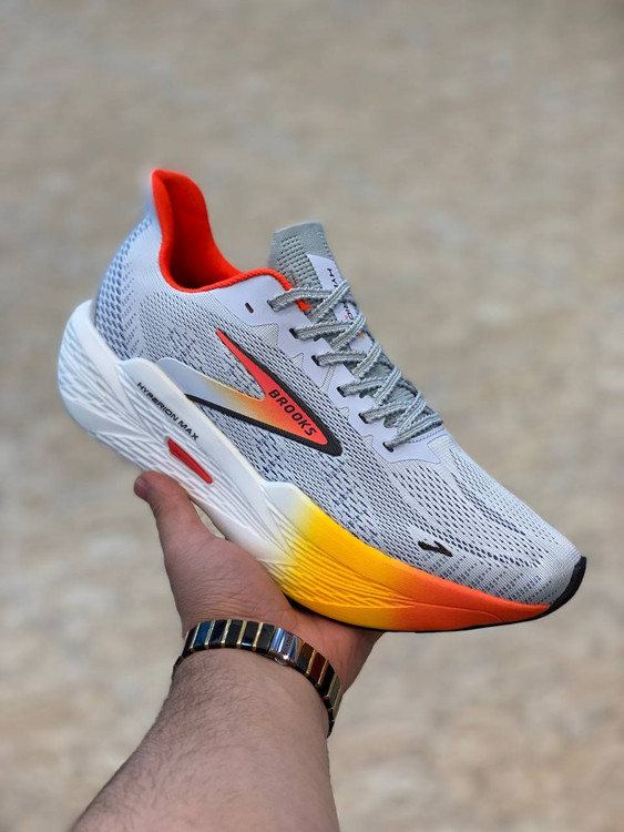 Brooks Hyperion Max 2 made in Vietnam