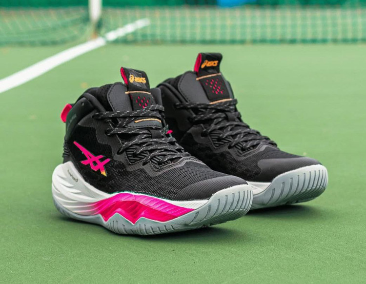 ASICS Nova Surge 2 made in Vietnam