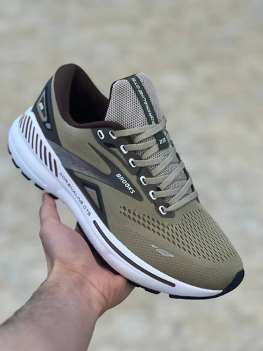 Brooks Adrenaline GTS made in Vietnam