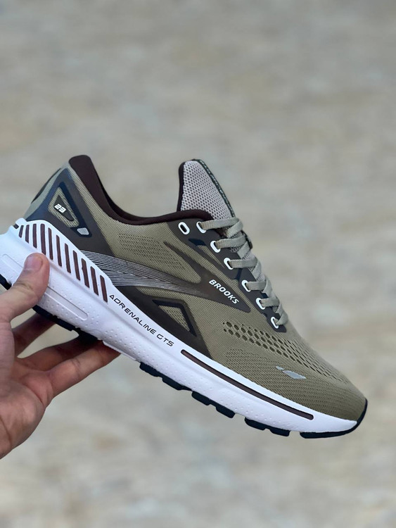 Brooks Adrenaline GTS made in Vietnam