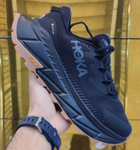 Hoka Skyline-Float X made in Vietnam
