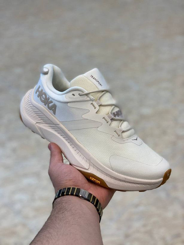 Hoka Transport made in Vietnam