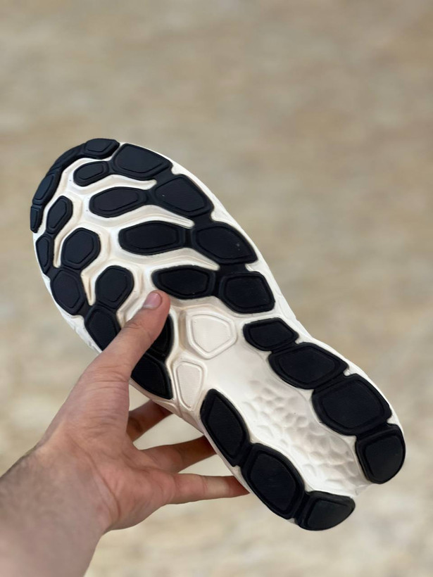 کتونی نیوبالانس مدل Fresh Foam X v4 ساخت ویتنام