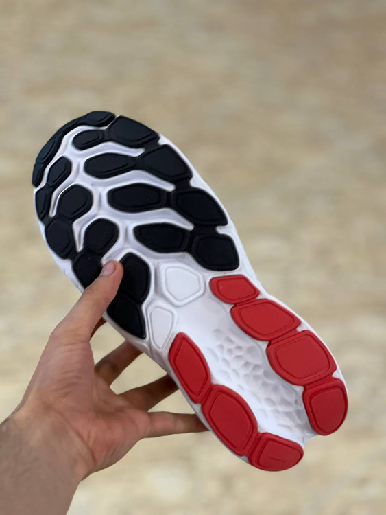 کتونی نیوبالانس مدل Fresh Foam X v4 ساخت ویتنام