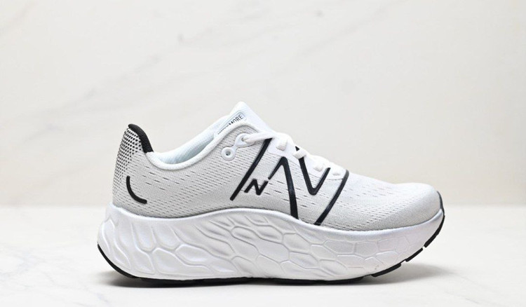 کتونی نیوبالانس مدل Fresh Foam X v4 ساخت ویتنام