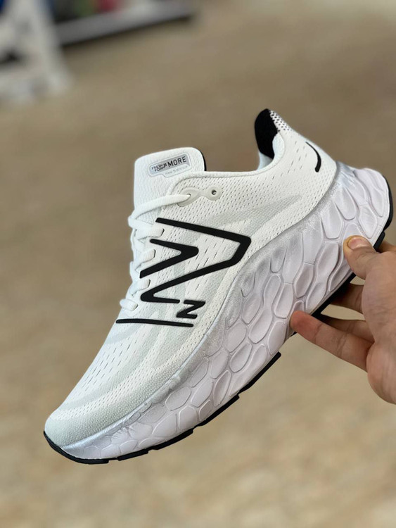 کتونی نیوبالانس مدل Fresh Foam X v4 ساخت ویتنام