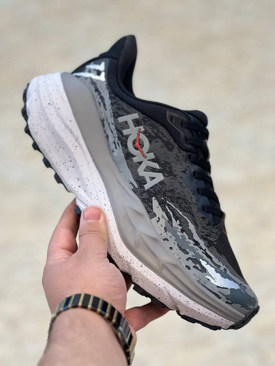 hoka stinson 7 made in Vietnam