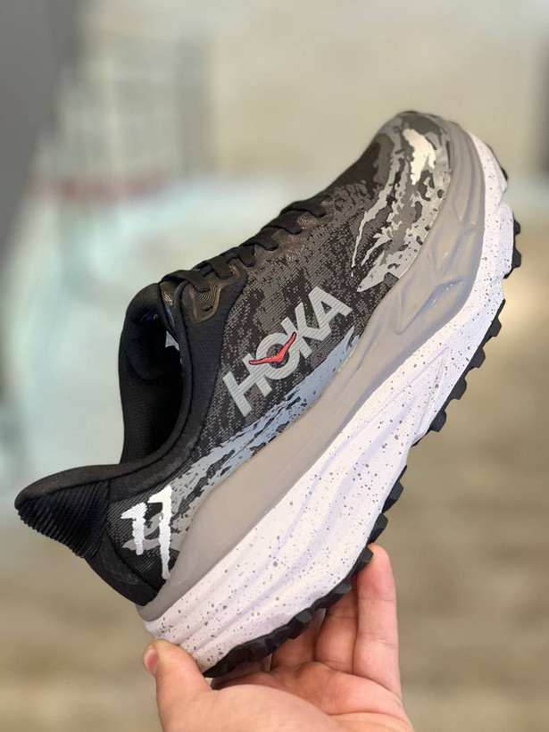 hoka stinson 7 made in Vietnam
